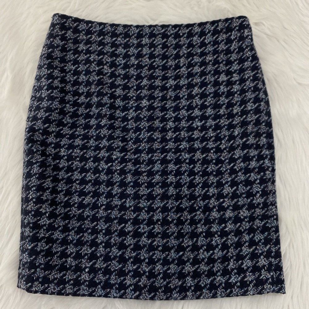 Ann Taylor Navy and White Patterned Skirt